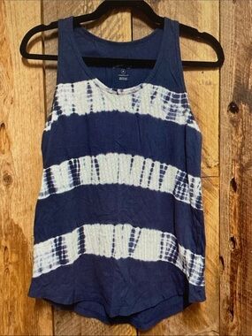Universal Thread Navy & White Tie-Dye Scoop Tank